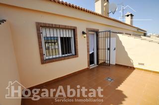Casa adossada a Puçol Ciudad. Magnífico adosado! totalmente reformado, amplio y luminoso con g