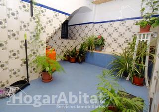 Casa a Benaguasil. Casa con dos terrazas cerca del metro