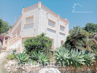 Casa a Canuta. Vistas al mar!  chalet con garaje, terraza y jardin junto a la p