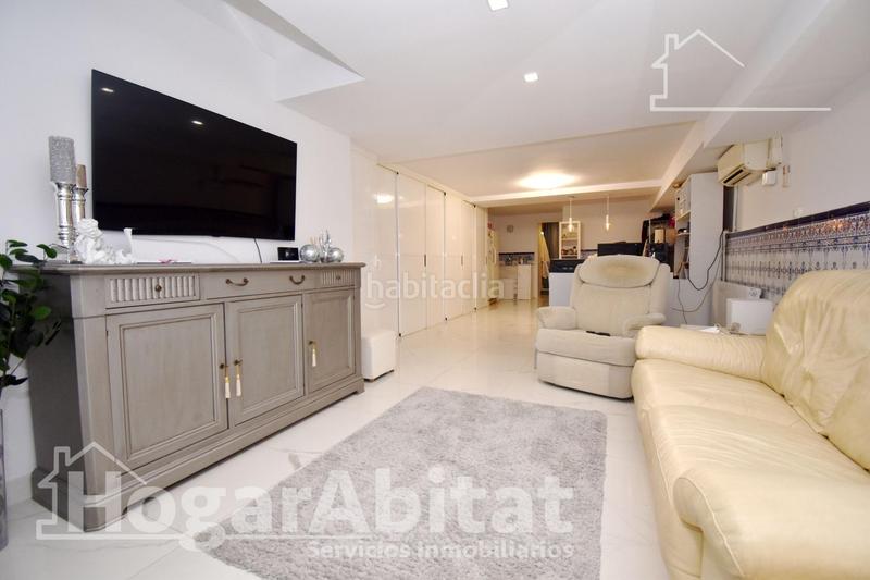 Foto 49c0613b-d4fa-47c8-bb6c-f301df99c7a5. Reihenhaus mit heizung parking pool in Chilches