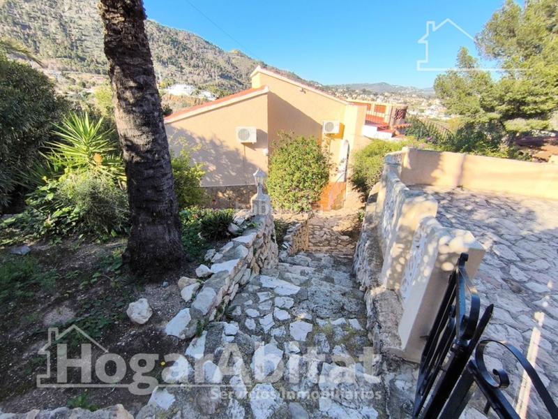 Foto 0db7bfa1-b639-4dbf-9d6e-1e7a7a5af32b. Chalet impresionates visitas al mar! chalet con piscina, garaje, terraza y barbacoa cerca de la playa en Calp
