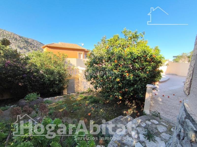 Foto 882780f2-48bc-4d0a-ad0e-4fbb28e6ce84. Chalet impresionates visitas al mar! chalet con piscina, garaje, terraza y barbacoa cerca de la playa en Calp