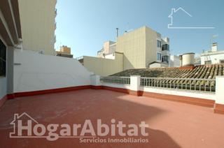 Casa a Pueblo de Cullera. Espaciosa casa con dos terrazas y garaje en pleno centro