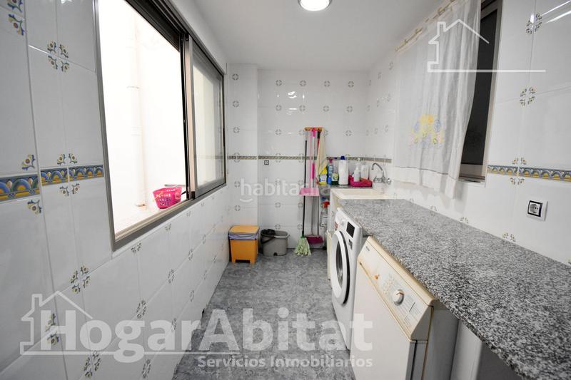Foto 766271de-2ba7-4f5c-86fb-2c81d87b84bf. Casa  seminueva con gran terraza y garaje en Xeraco