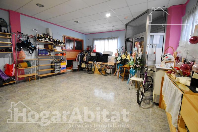 Foto bbaee955-8aae-4ef7-9902-9c2db3e79f44. Casa  seminueva con gran terraza y garaje en Xeraco