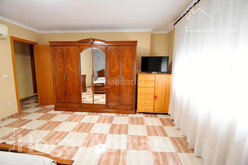 Foto f5c26195-e19f-40f2-9302-a6456ab814d8. Casa  seminueva con gran terraza y garaje en Xeraco