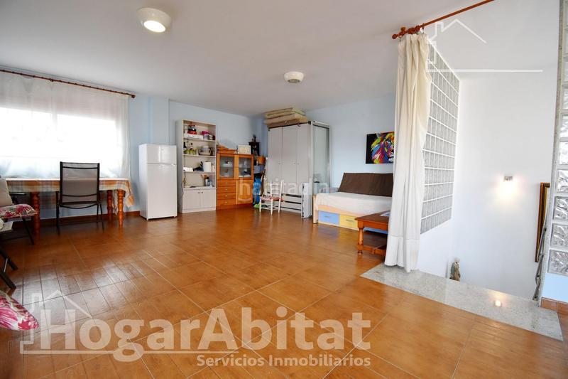 Foto fca265fe-554a-401d-85ea-9c1227826e12. Casa  seminueva con gran terraza y garaje en Xeraco