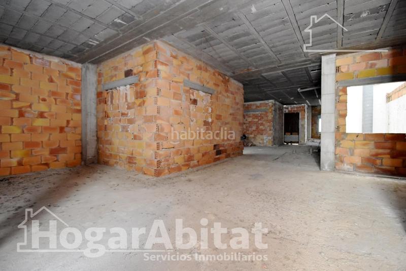 Foto ab8742f8-b6aa-4432-8af9-2b52f46bc002. Piso oportunidad! amplio piso diáfano para hacer el hogar de tus sueños en Pego