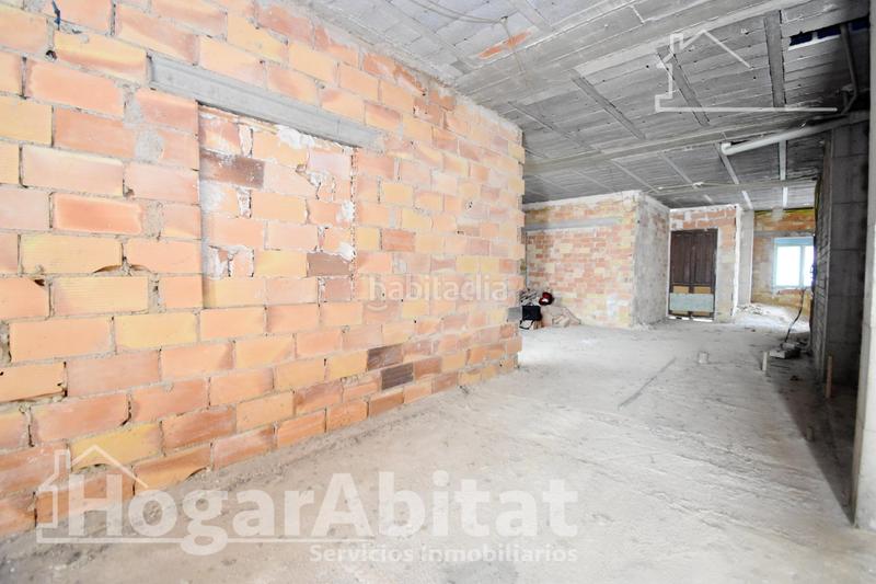 Foto af0c7195-dfa8-4851-9955-d53d3fc9c402. Piso oportunidad! amplio piso diáfano para hacer el hogar de tus sueños en Pego