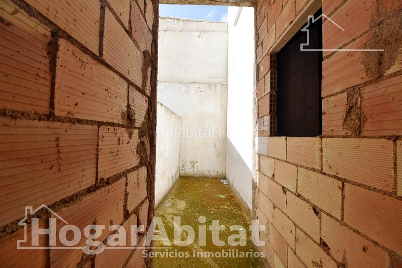 Foto d02bbf8a-bbc8-4a79-a84c-b1c5940bf26d. Piso oportunidad! amplio piso diáfano para hacer el hogar de tus sueños en Pego