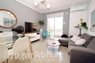 Etagenwohnung en Natzaret. 4 dormitorios! muy luminoso y acogedor