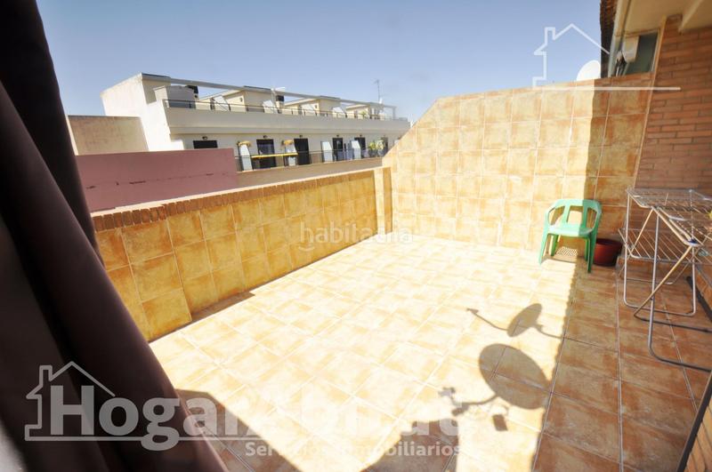 Foto 364dab2b-085f-4e78-a149-f68adfaaee99. Casa adosada adosado amplio y luminoso con dos terrazas, dos garajes y trastero en Puçol