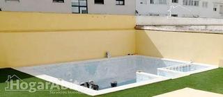 Pis  Calle josep serra carsí. Muy amplio con piscina, garaje y trastero