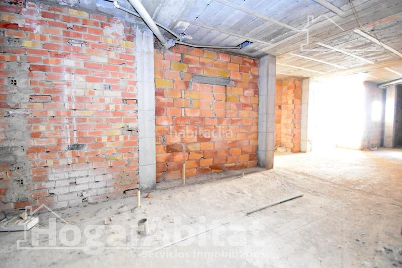 Foto 46551f42-9f21-40cf-b77f-91a1a8dd8d64. Piso oportunidad! amplio piso diáfano para hacer el hogar de tus sueños en Pego