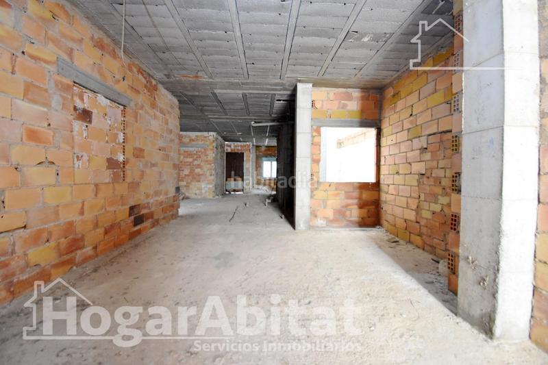Foto d86e8aeb-6605-44e0-941e-b81660f2992b. Piso oportunidad! amplio piso diáfano para hacer el hogar de tus sueños en Pego