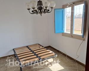 Flat in Picassent. Oportunidad de inversión! con balcón cerca del metro