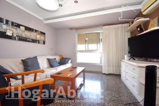 Etagenwohnung in Nules. Nules centro! semireformado, amplio y esquinero con balcón