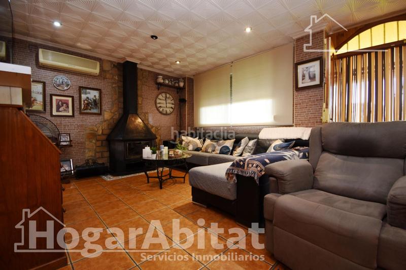 Foto 06ef0a78-c6d4-4099-b043-6763b2aa4b14. Chalet  espectacular! reformado, amplio y luminoso con garaje y terraza en Llaurí