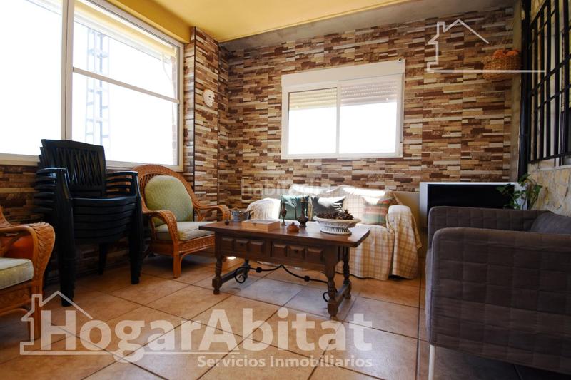 Foto 18af3039-c7c6-41d3-9b3f-5f31016b4767. Chalet  espectacular! reformado, amplio y luminoso con garaje y terraza en Llaurí