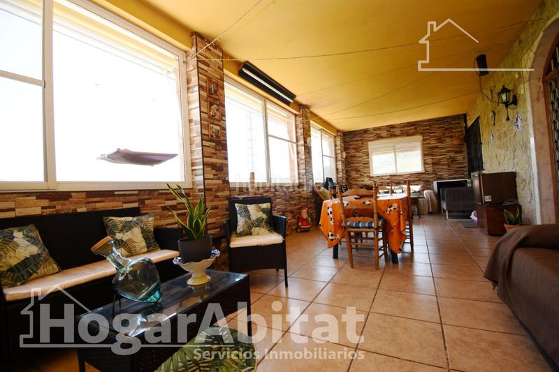 Foto 29eb921b-f64a-4fca-9432-a7b919e269b9. Chalet  espectacular! reformado, amplio y luminoso con garaje y terraza en Llaurí