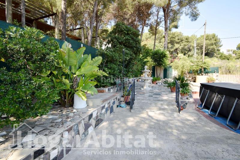 Foto 2cd145c8-80e2-4146-b8e7-4fbde4223729. Chalet  espectacular! reformado, amplio y luminoso con garaje y terraza en Llaurí