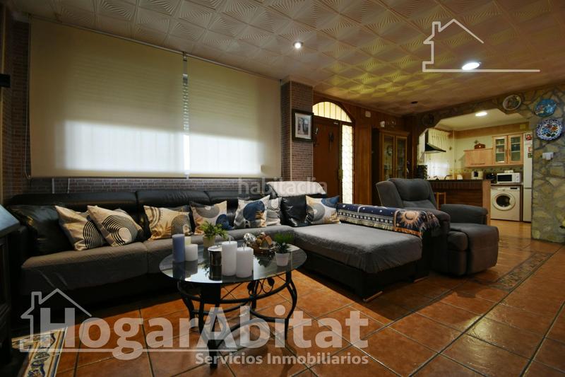 Foto ae0150b6-20fa-4011-b7fc-860b7de48e4e. Chalet  espectacular! reformado, amplio y luminoso con garaje y terraza en Llaurí