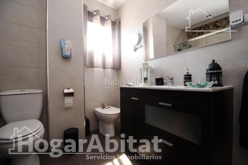 Foto bcbd708f-b507-48c0-902d-08a7ed989733. Chalet  espectacular! reformado, amplio y luminoso con garaje y terraza en Llaurí