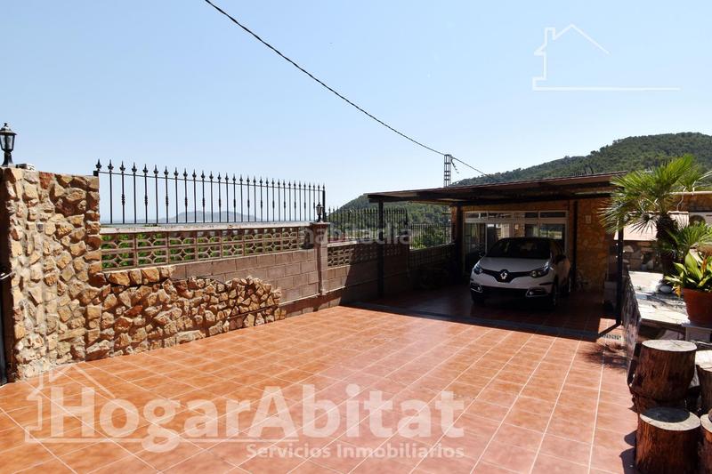 Foto d8a57a11-2fe4-463a-9a1f-b82ba720851c. Chalet  espectacular! reformado, amplio y luminoso con garaje y terraza en Llaurí