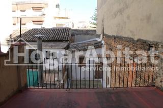 Casa a Alaquàs. Casa para hacer a tu gusto con garaje y terraza