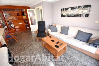 Etagenwohnung in Nules. Nules centro! semireformado, amplio y esquinero con balcón