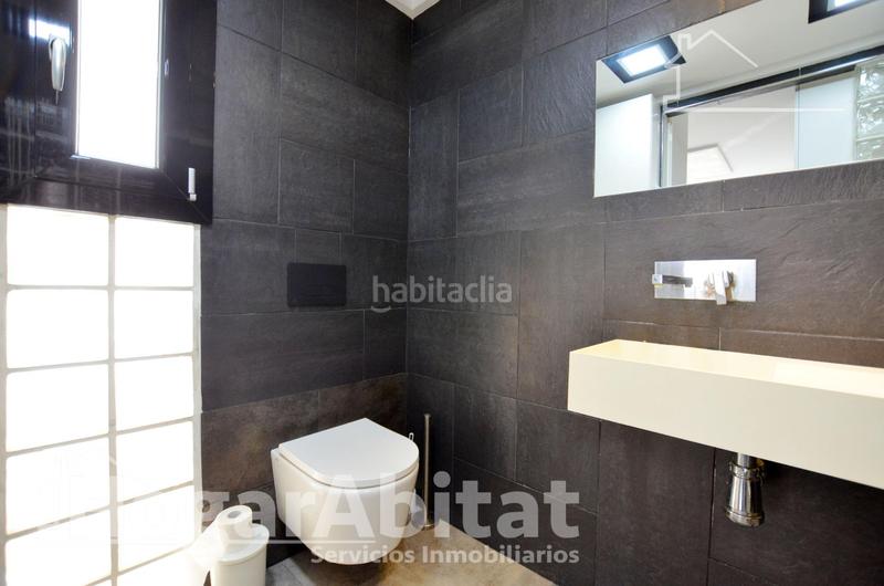 Foto 5f6b7bec-e1f6-4be9-9521-5e8e74e9bb8f. Piso amplio y reformado con mucha luz natural, balcón y trastero en Xeraco