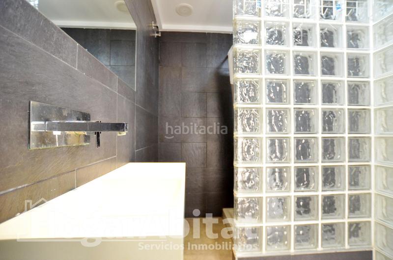 Foto a1b3d313-8894-4909-9bdc-f7d976ada097. Piso amplio y reformado con mucha luz natural, balcón y trastero en Xeraco