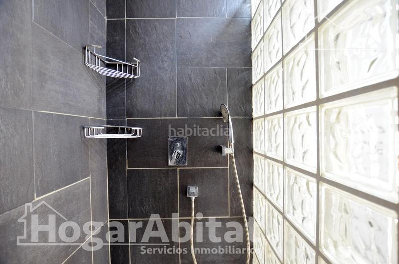 Foto b9d74a5c-ff36-4e02-83a8-538eb4d63d5a. Piso amplio y reformado con mucha luz natural, balcón y trastero en Xeraco