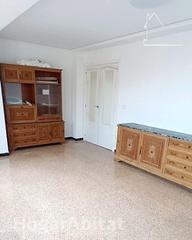 Appartement à Tavernes de la Valldigna. Perfecto para invertir! alto, amplio y reformado, en el centro