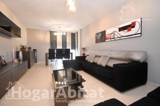 Appartement à El Pilar. Espectacular! amplio, bonito y luminoso con garaje y trastero