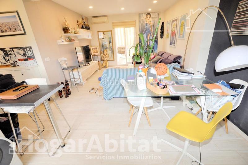 Foto bbff4231-f612-48a1-a768-fc3fcc65401b. Piso totalmente reformado, impecable y muy luminoso con balcón en Valencia