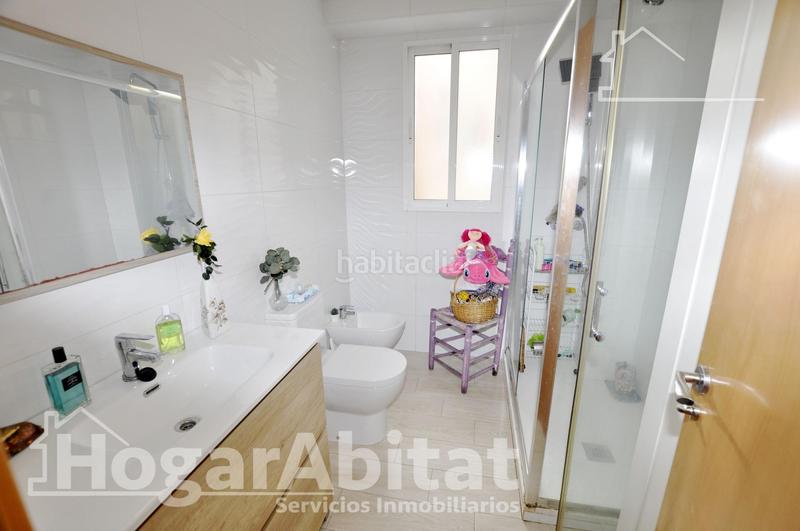 Foto ffbe897e-3724-4283-91dd-33d79fbd2feb. Piso totalmente reformado, impecable y muy luminoso con balcón en Valencia