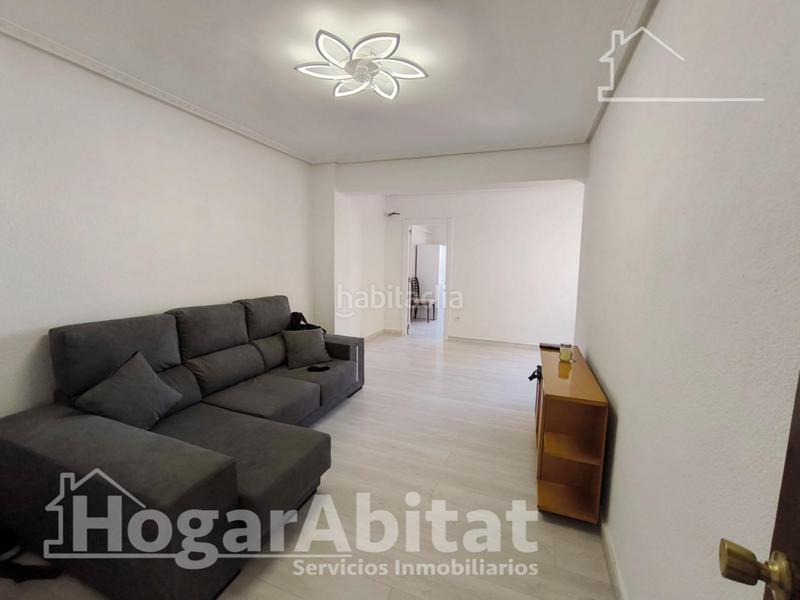 Foto 00bc8703-1d0a-4499-8235-ebbc66ac1017. Piso reformado y muy amplio con garaje y terraza en Alginet