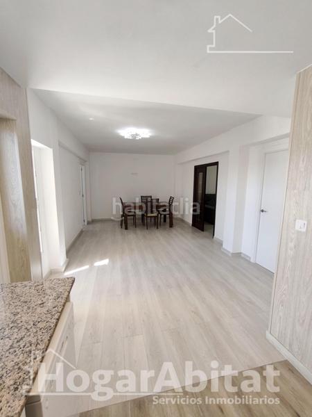 Foto 54cb8fa0-bd35-457b-a1cf-3493cd5b434b. Piso reformado y muy amplio con garaje y terraza en Alginet