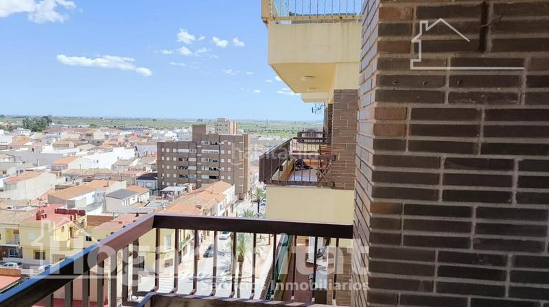 Foto 61c90efc-f661-447a-8456-c60e9be5c71a. Piso reformado y muy amplio con garaje y terraza en Alginet