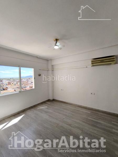 Foto 67d009d0-5354-4340-a370-38dfb822187f. Piso reformado y muy amplio con garaje y terraza en Alginet