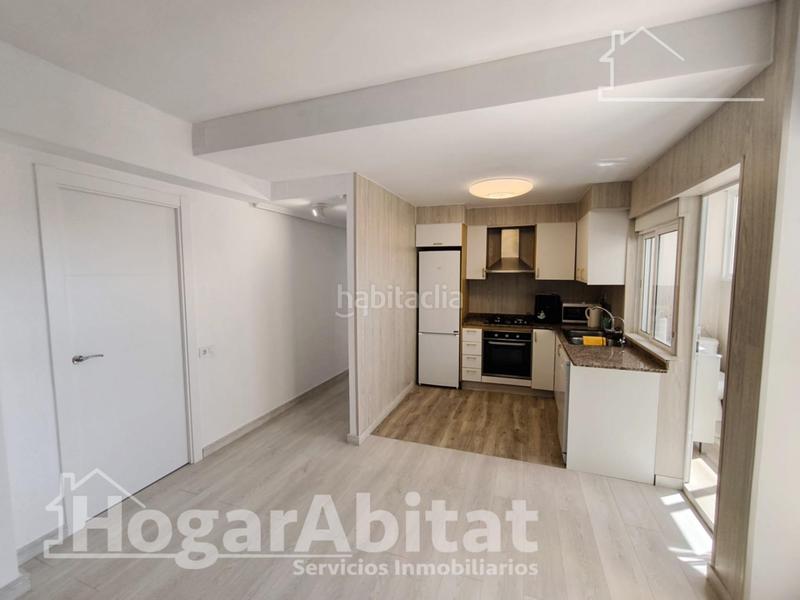 Foto e83a51ca-8dbf-48f0-b515-16942c772d9d. Piso reformado y muy amplio con garaje y terraza en Alginet