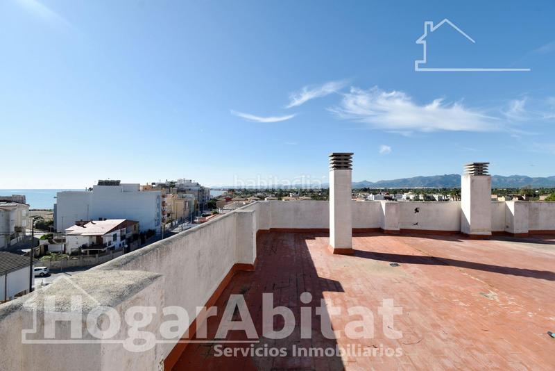 Foto 910abecd-0e85-4985-afd6-7fb7f6aaa409. Àtic amb calefacció aparcament a Playa Burriana