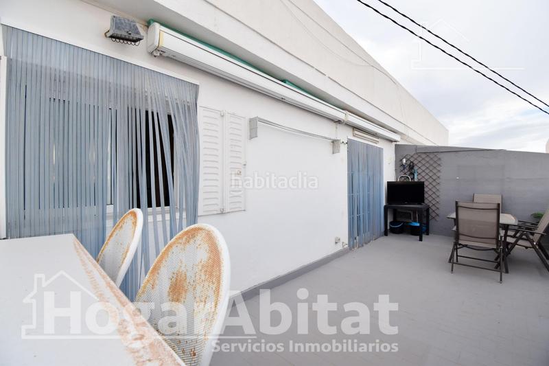 Foto 81ff6d22-c49c-40bc-91b7-46a9a2dacc65. Ático cerca del mar con vistas a la montaña! ático esquinero con terraza, balcón y trastero en Cullera