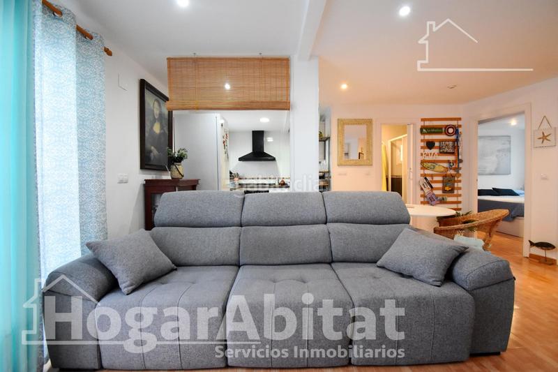 Foto b8bed20f-39b6-4513-b9cb-5ff36cd11116. Ático cerca del mar con vistas a la montaña! ático esquinero con terraza, balcón y trastero en Cullera