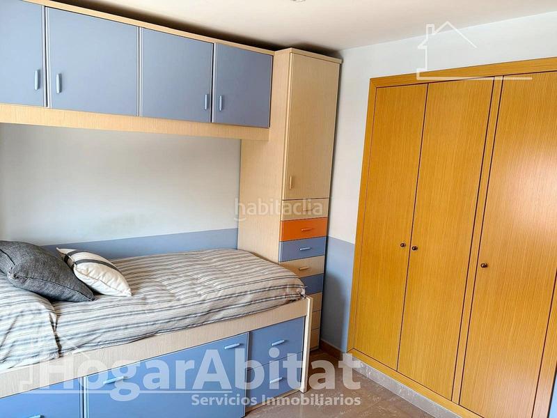 Foto ce4d63fe-57e9-4131-be6b-c9bab8a3421c. Reihenhaus mit heizung parking in Sants Patrons Alzira