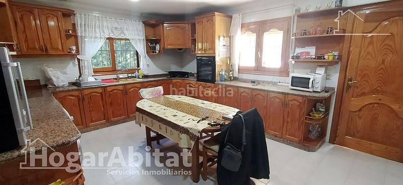 Foto 0206d831-1ae9-4e22-81bd-e26f7405c142. Chalet espectacular chalet con piscina, jacuzzi, barbacoa y amplias terrazas en Barx