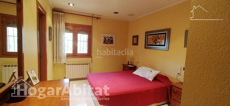 Foto ac0a3882-9af7-4e2b-972e-c4d6b654a548. Chalet espectacular chalet con piscina, jacuzzi, barbacoa y amplias terrazas en Barx