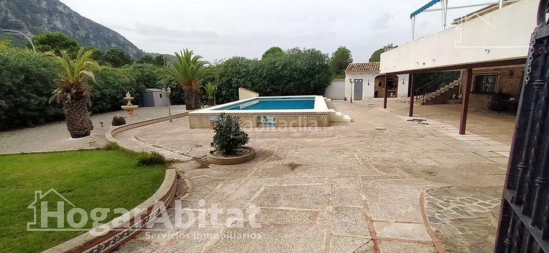 Foto f208eb4e-4830-4cbf-bbcc-888543cb57a6. Chalet espectacular chalet con piscina, jacuzzi, barbacoa y amplias terrazas en Barx
