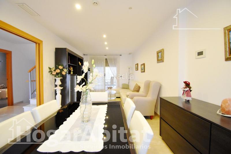 Foto 8c4816cb-ed5e-46af-9dc0-491fc1b49731. Reihenhaus mit heizung parking in Park Nord - Casona Gandia